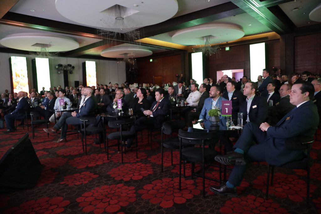 evento de lanzamiento Ahern